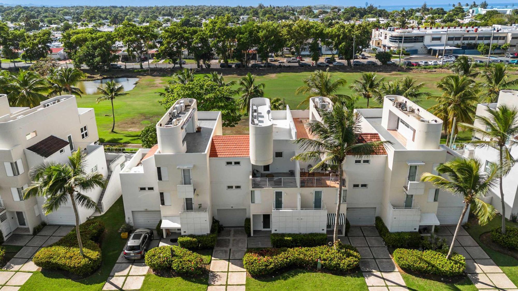 4 Bedroom -Villa Seabreeze At Villas De Golf Dorado Esterno foto